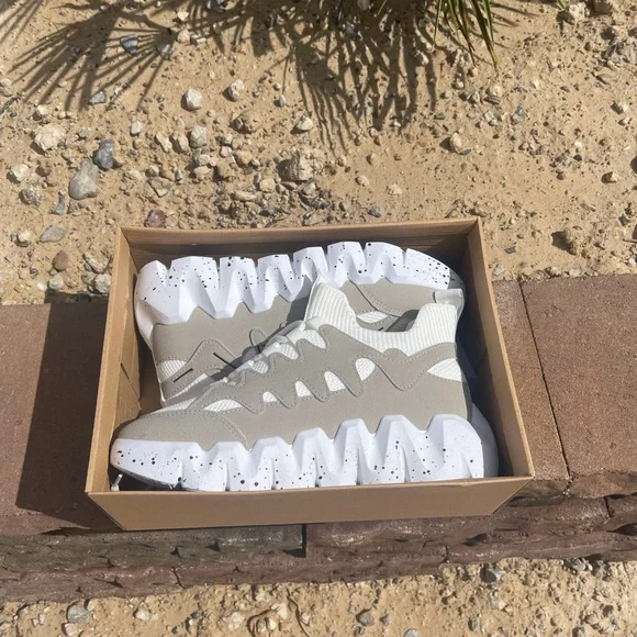 Trendy Chunky Sneakers π - Picture 5 of 5